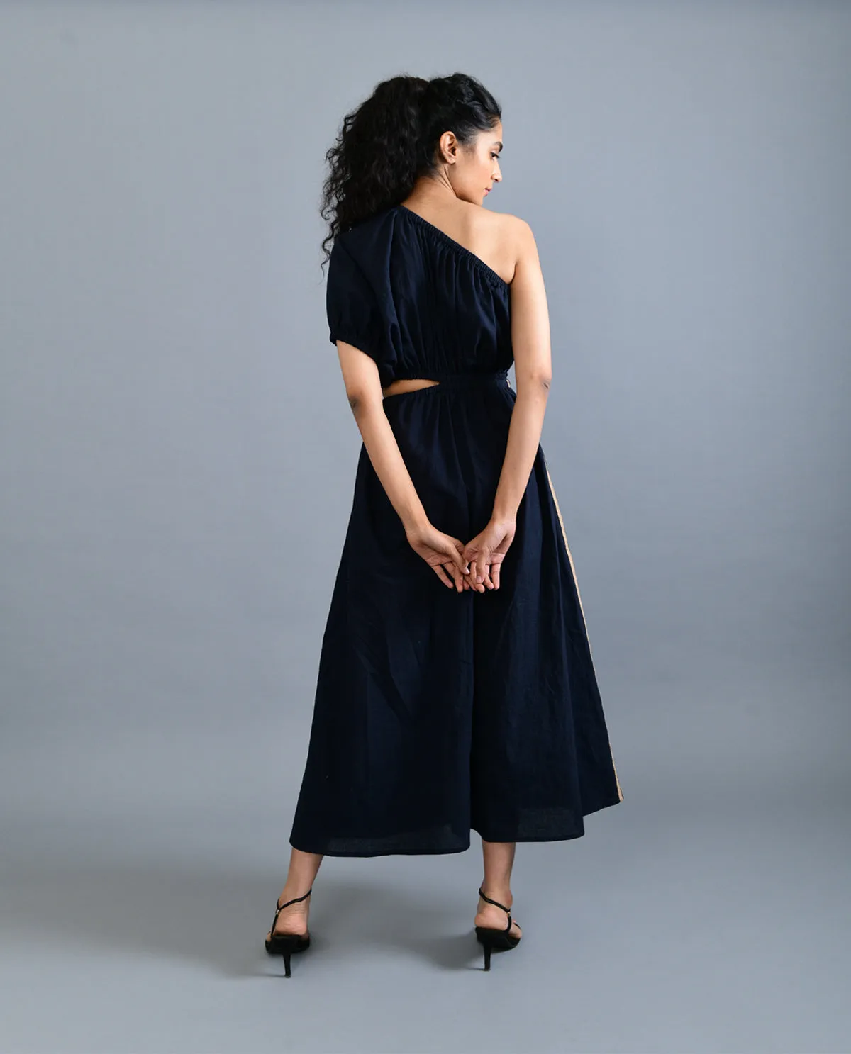 Black Solid Midi Dress